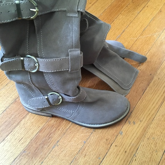 Buckle Boots nwot Sz 8.5 - Picture 2 of 3